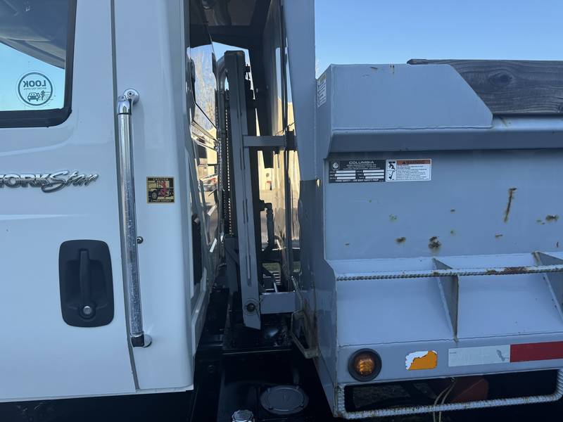 2009 IHC 7500 5 YRD Dump Truck. (CN 1041)
