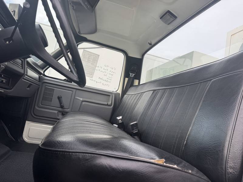 1995 Ford F800 4x4, Cab Chassis Truck (CN-90)